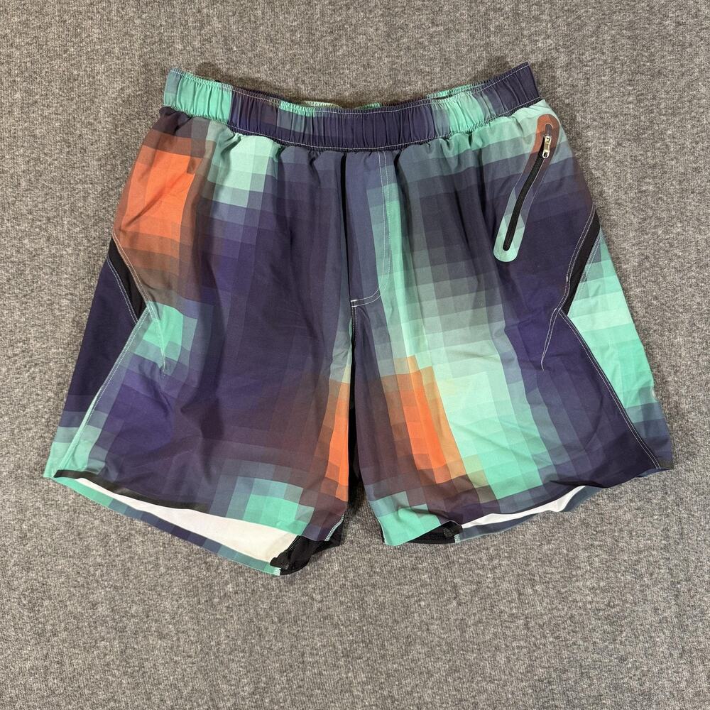 Lululemon Shorts Mens Large Multicolor Pixel Print Lined Running Athletic 7 In
